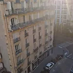 Guest House Tour Eiffel Paris