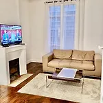 Guest House Tour Eiffel Paris