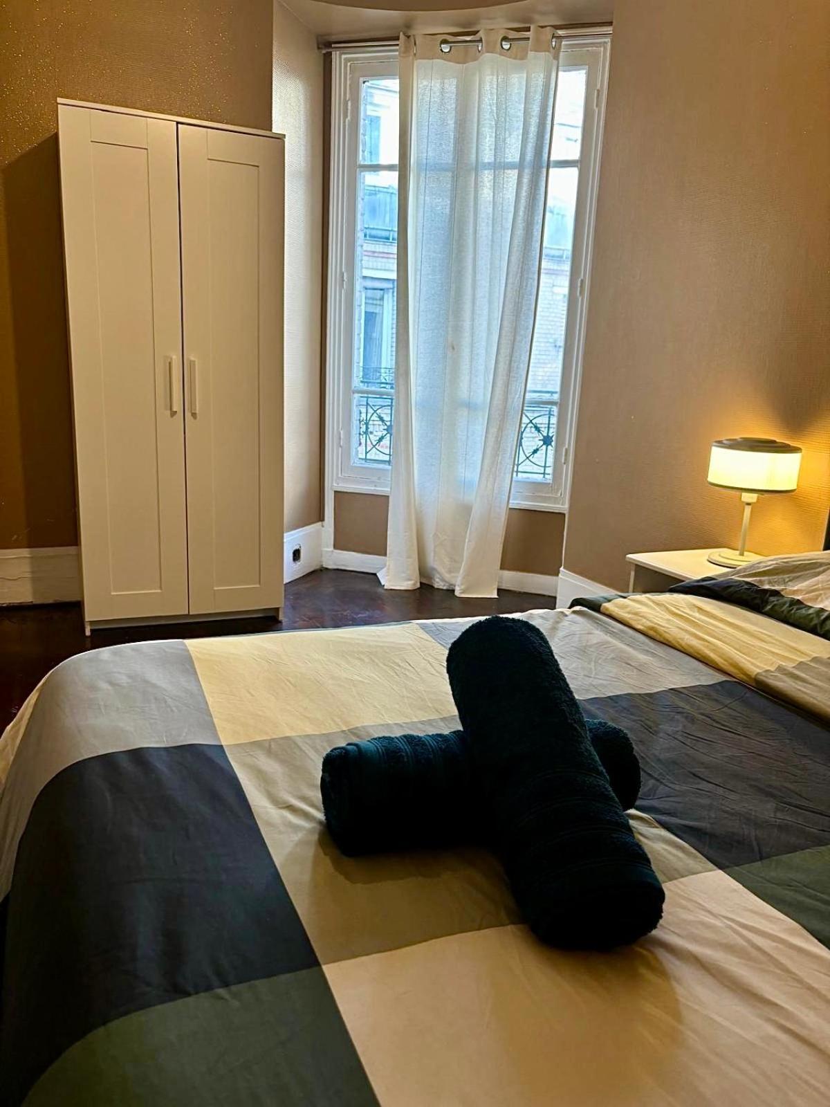 Tour Eiffel Apartment