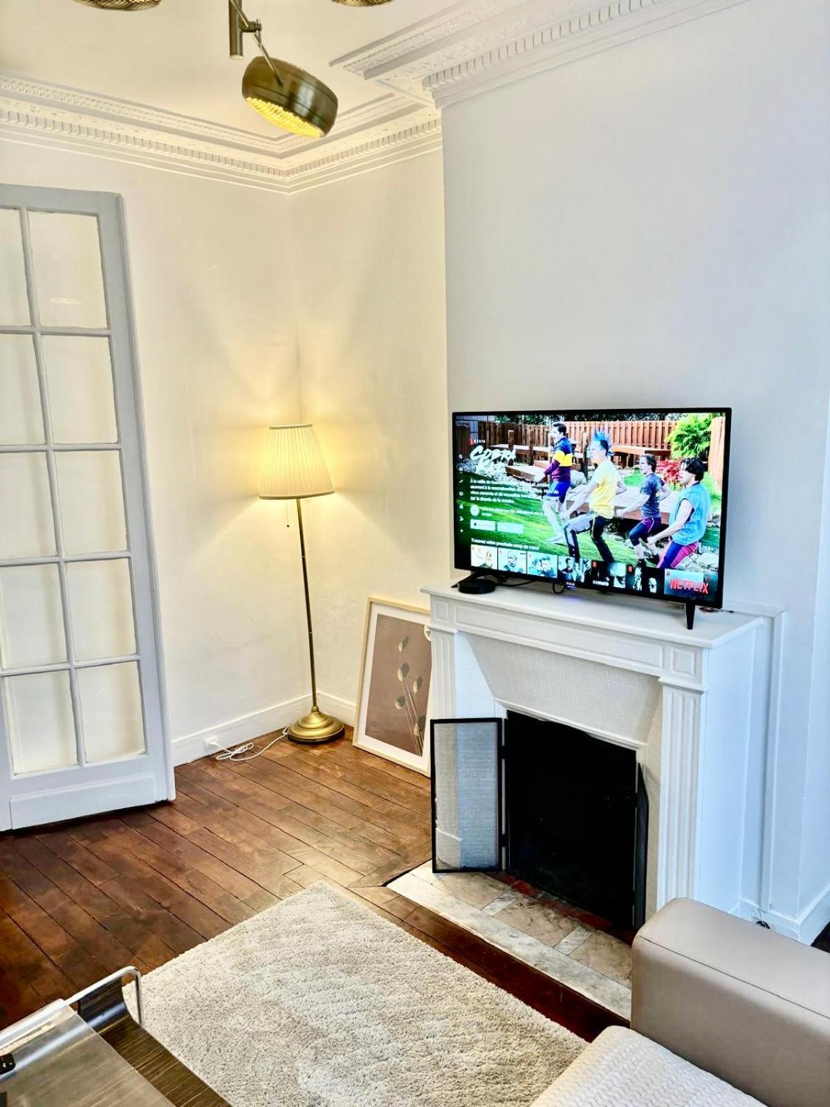 Tour Eiffel Apartment